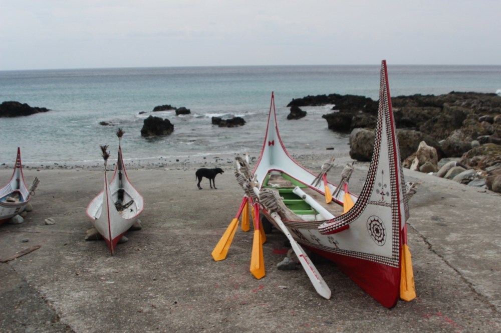 Traditional Tao boat