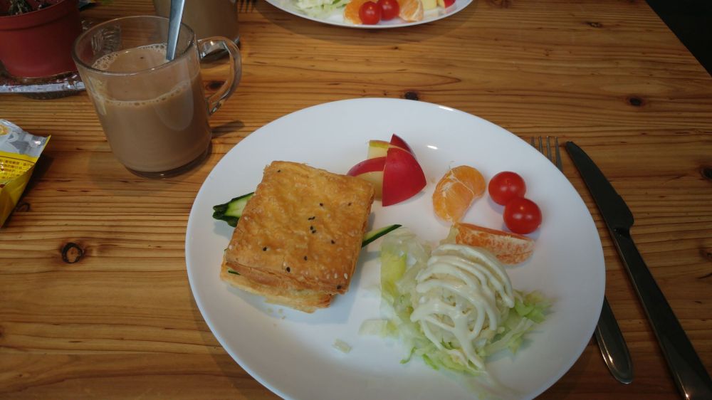 Fertig angerichtetes Frühstück im Star Hotel Taipei Main Station