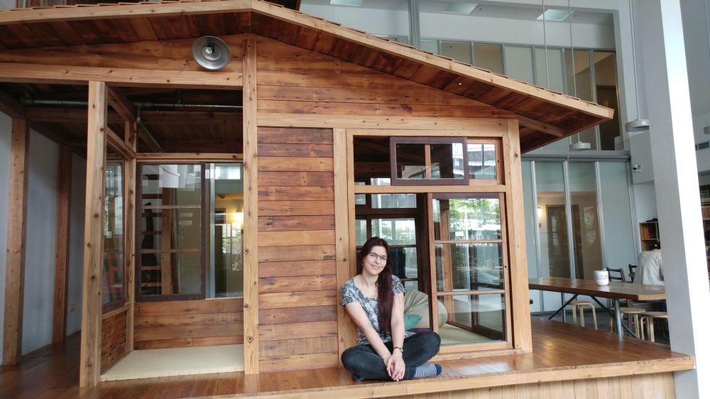 Holzhaus im Aufenthaltsraum des Star Hostel Taipei Main Station